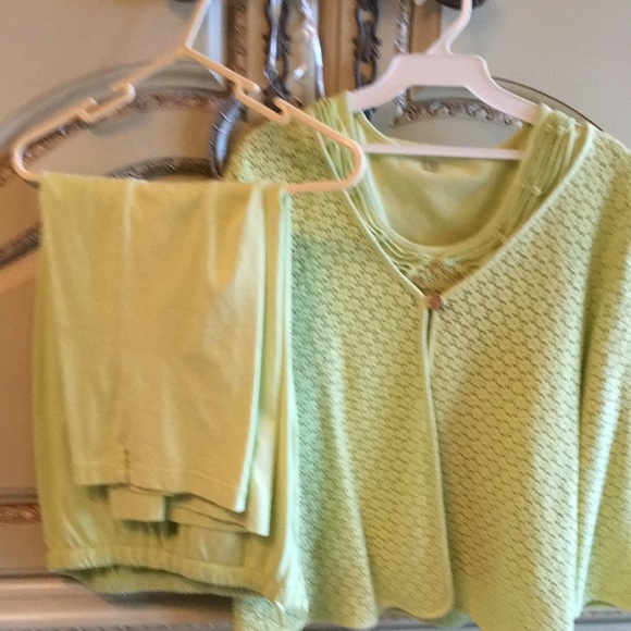 Chartreuse 3 pc pant set - Picture 1 of 1